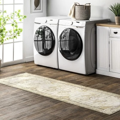 NuLOOM Glenda Machine Washable Faded Medallion Area Rug