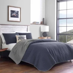 Hidden Lake Reversible Quilt Set Blue - Eddie Bauer