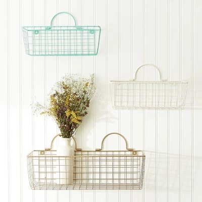 Design Imports Set Of 2 M Gold Wire Wall Baskets - Image 4