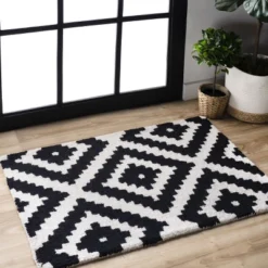 NuLOOM Kellee Hand Tufted Geometric Wool Area Rug