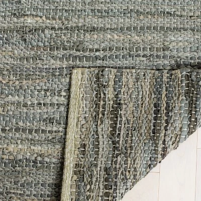 Vida Solid Accent Rug - Safavieh - Image 3