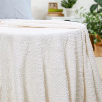 PiccoCasa New Luxury Leaves Fulls Fleece Warm Large Sofa Throw Blankets - Image 5