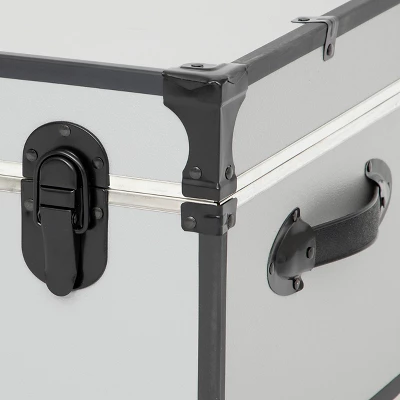 Seward Trunk 30" Paper Line Wheels Black And Alloy - Image 3