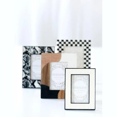 Shiraleah Paris Textured 4x6 Picture Frame - Image 3