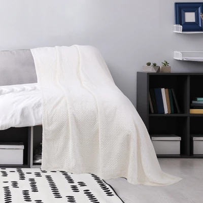 PiccoCasa New Luxury Leaves Fulls Fleece Warm Large Sofa Throw Blankets - Image 3