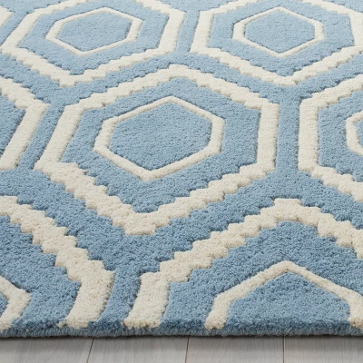 Kay Geometric Tufted Accent Rug - Safavieh